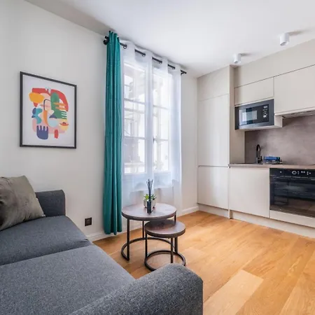 Luxurious In Center Of Apartmán Paříž